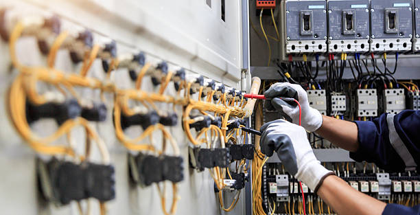 Professional Electrician technician working in North Manchester, IN